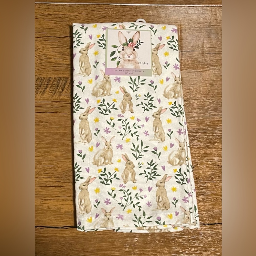 SET OF 2  EASTER KITCHEN TOWELS